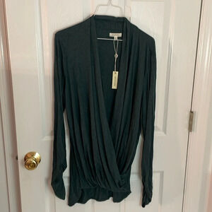 Max‎ Studio shirt
